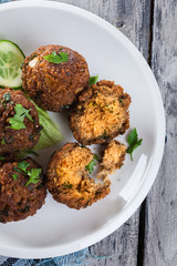 Chickpea falafel balls with vegetables