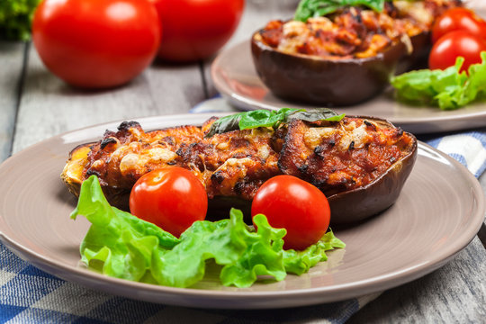 Baked eggplant with pieces of chicken