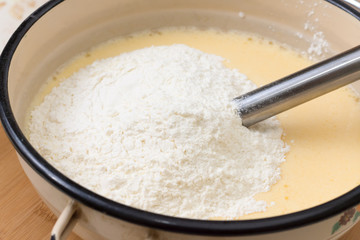 Mixed eggs with flour and oil