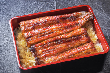 特上うな重　日本鰻　Superior eel and rice in lacquered box