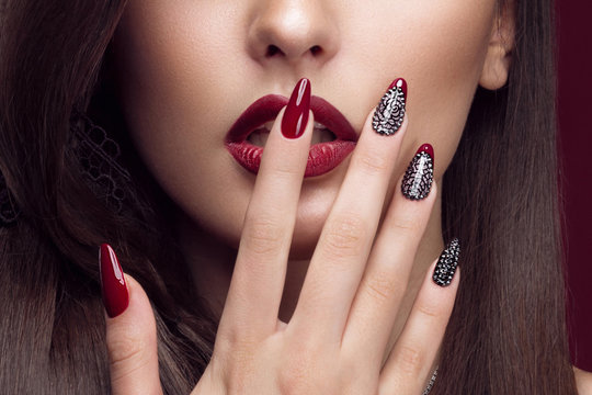 55+ Stunning Ring Finger Nail Designs - Nerd About Town