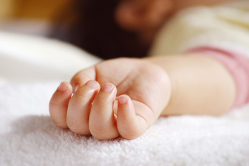newborn baby hand