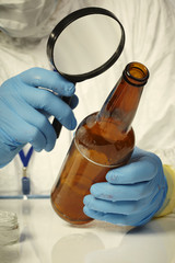 Exploring fingerprints on beer bottle