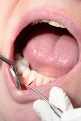 Zahnarzt 16