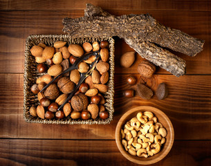 Frutta secca assortita Noci - Mandorle -Noccioline 