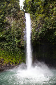 Famous waterfall La Fortuna (Costa Rica)