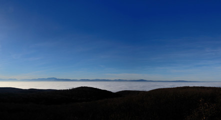 tiefer nebel panorama