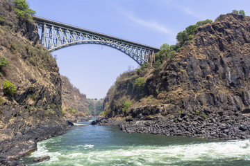 ジンバブエとザンビア・国境の橋