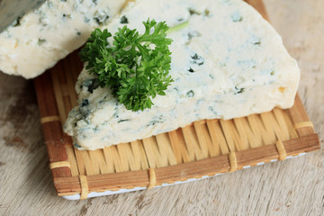 Blue cheese with parsley