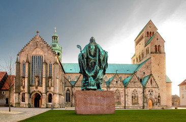 Dom Kirche,  St. Mariä Himmelfahrt, in Hildesheim,