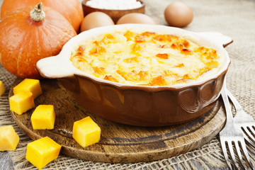 Casserole with cottage cheese and pumpkin