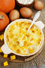Casserole with cottage cheese and pumpkin