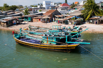 Fototapeta na wymiar Fischerdorf und Fischerboote in Phan Thiet in Vietnam