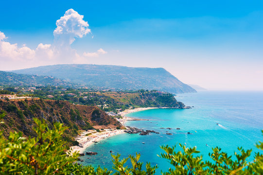 Fototapeta Capo Vaticano, Calabria, Italy. Grotticelle beach.