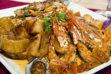 морепродукты. ресторанное блюдо. морское плато © mykhaylovska