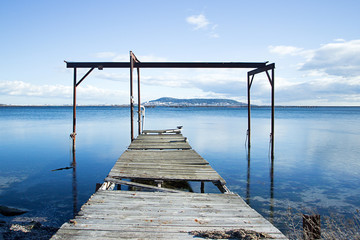 ponton sur l'étang de Thau