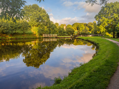 Leeds and Liverpool Canal in Evening Light, Chorley, Lancashire, UK