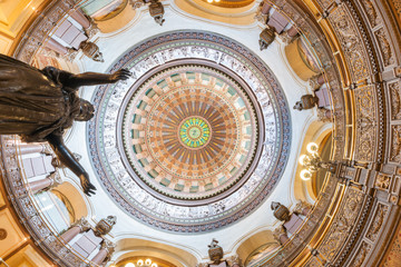 Ornate dome inside state capital building, Springfield, Illinois - obrazy, fototapety, plakaty