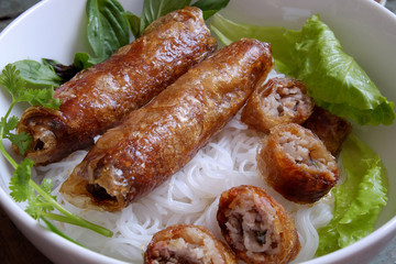 Vietnamese food, spring roll, bun,cha gio
