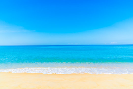 Fototapeta Beautiful beach and sea