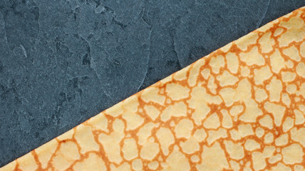 Crêpe en diagonale sur ardoise... carte menu  © lefebvre_jonathan