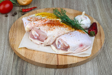 Raw chicken thights