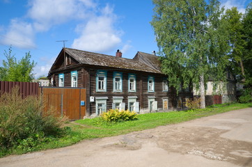 Fototapeta na wymiar Old wooden house in Ostashkov, Tver region, Russia