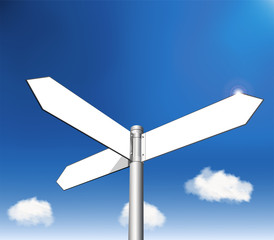 Schild mit 3 Richtungsanzeigen blanko