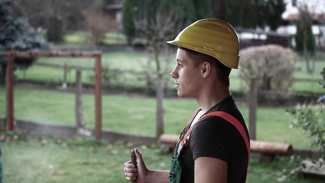 Arbeiter beim rauchen