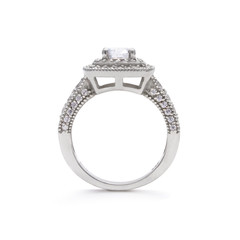 Diamond Ring in White Gold