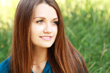 Naklejka premium woman outdoor portrait