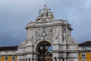 Obraz premium Triumphal arch at Rua Augusta. Commerce Square, Lisbon, Portugal