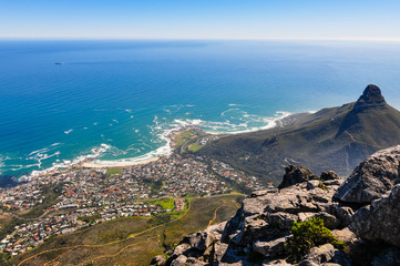 Camps Bay – Kapstadt; Blick vom Tafelberg; Südafrika