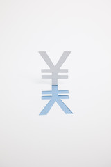 Obraz premium 日本円・通貨のマーク・イメージ（※縦・青色）