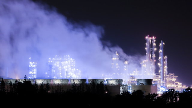 Night scene of oil refinery plant , Tima lapse video