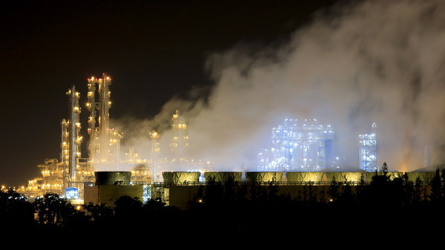 Night scene of oil refinery plant , Tima lapse video