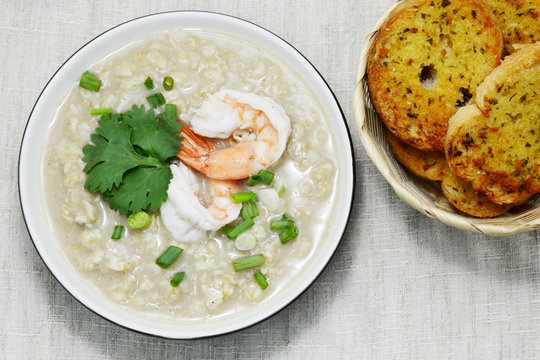 boiled rice with shimp and topping