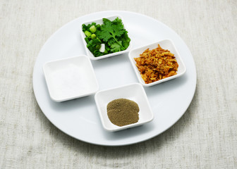 boiled rice with shimp and topping