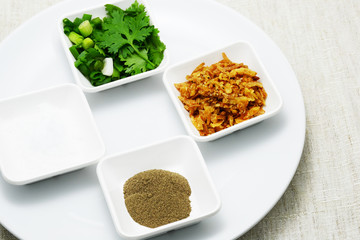 boiled rice with shimp and topping