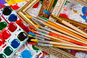 Fototapeta premium Brushes, paints, pencils for drawing
