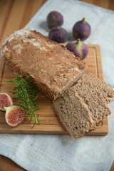 Vollkornbrot 