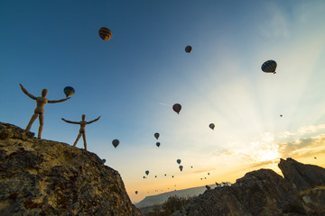 gündoğumu, balonlar ve huzur