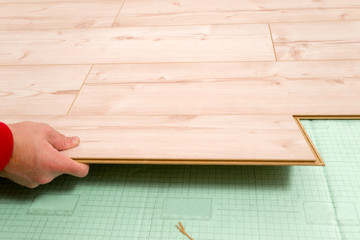 Laminat verlegen