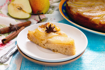 Spicy cake with caramel, pear and cinnamon