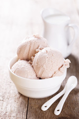 Pomegranate ice cream