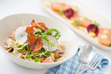 Tropical warm salad with striploin ham