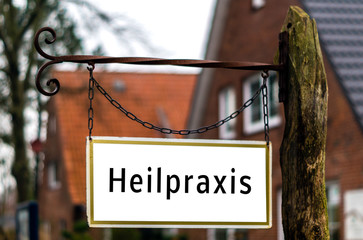 Schild Heilpraxis