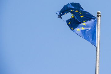 EU Flagge zerrissen, Eu Flag torn
