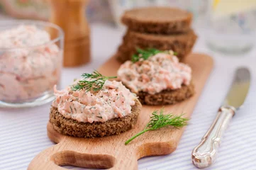 Foto auf Acrylglas Smoked Salmon, Cream Cheese, Dill and Horseradish Pate on Slices © dolphy_tv