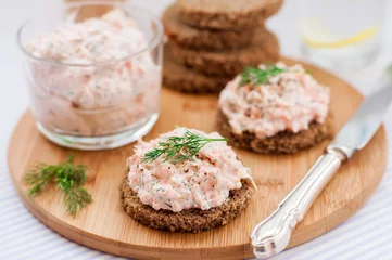 Fotobehang Smoked Salmon, Cream Cheese, Dill and Horseradish Pate on Slices © dolphy_tv